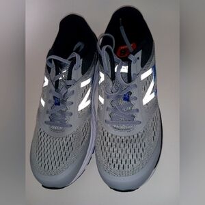 New Balance Gray and Blue Athletic Shoes with Breathable Mesh